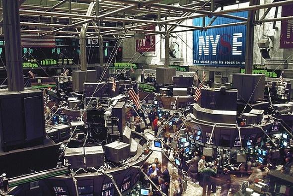 Tensión comercial entre EU y China espantan a bolsas de México y NY, Bolsa, Wall Street