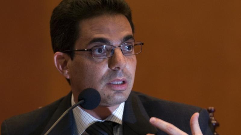 Reportan renuncia de Alberto Bazbaz a la Unidad de Inteligencia Financiera