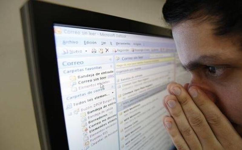 Buró de Crédito alerta sobre correo falso con virus
