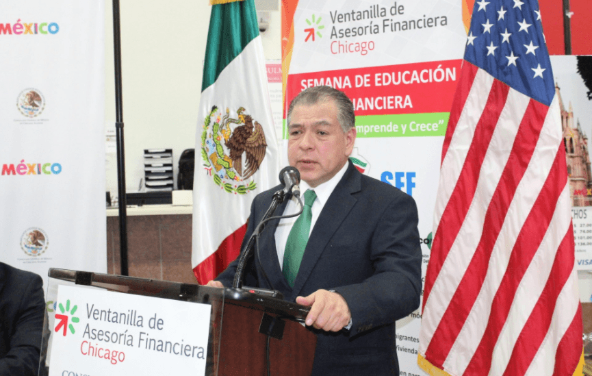 La Condusef asesora a mexicanos que viven en EU sobre servicios financieros