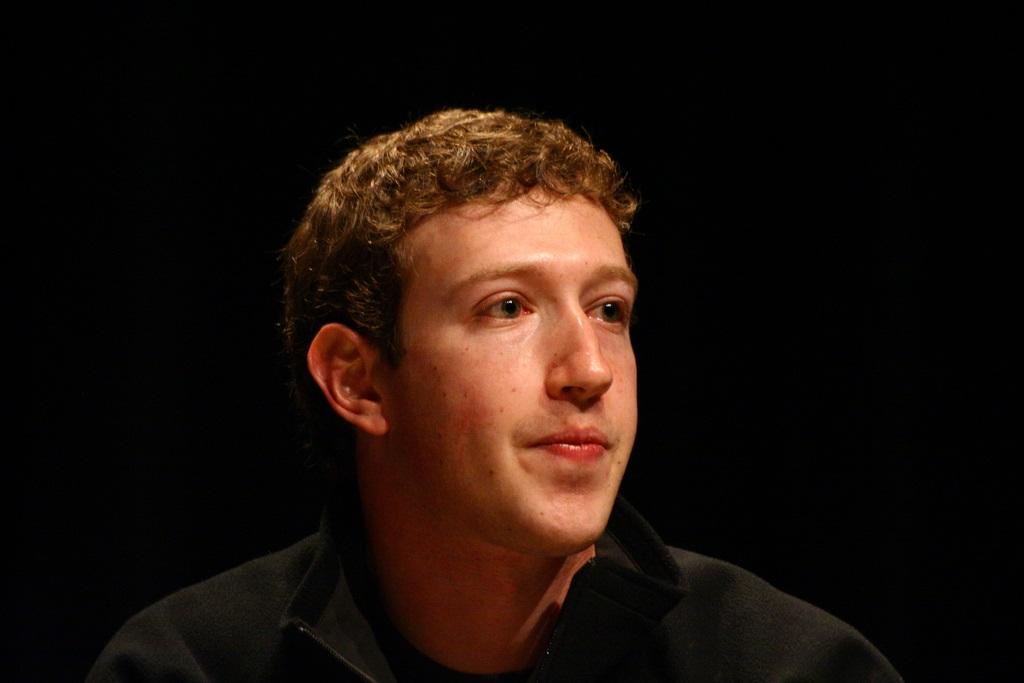 Problemas de Facebook tardarán hasta dos años en resolverse: Zuckerberg