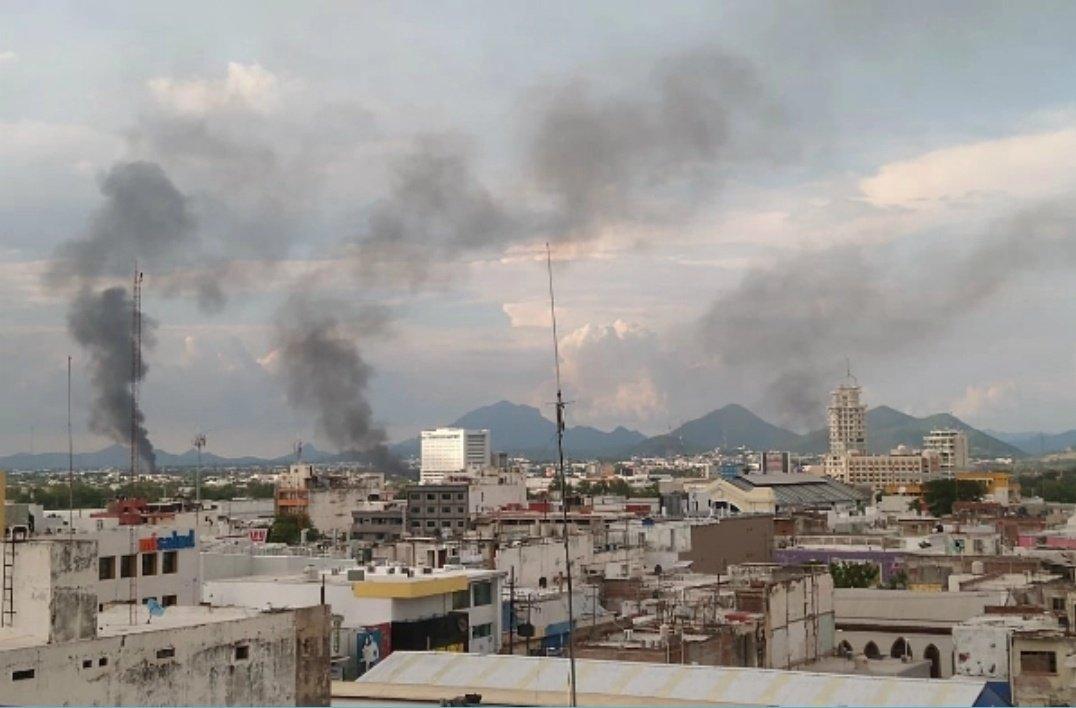 Terror en Culiacán por oleada de bloqueos y balaceras en plena calle