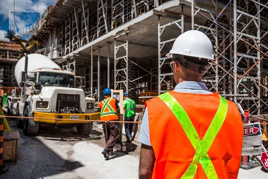 Productoras de acero, cemento, vidrio y carbón continuarán labores en contingencia: SSa