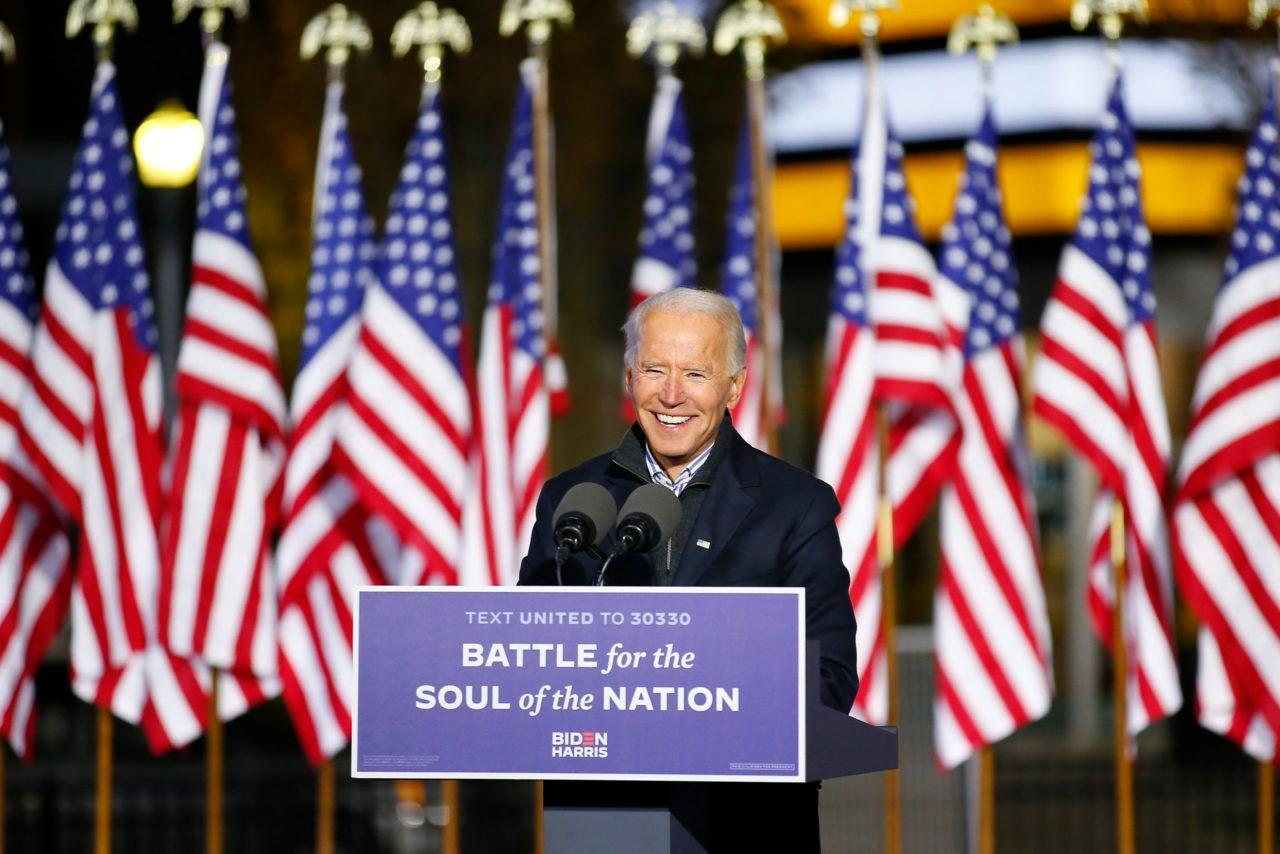 Biden se lleva Wisconsin; Trump acusa irregularidades en conteos
