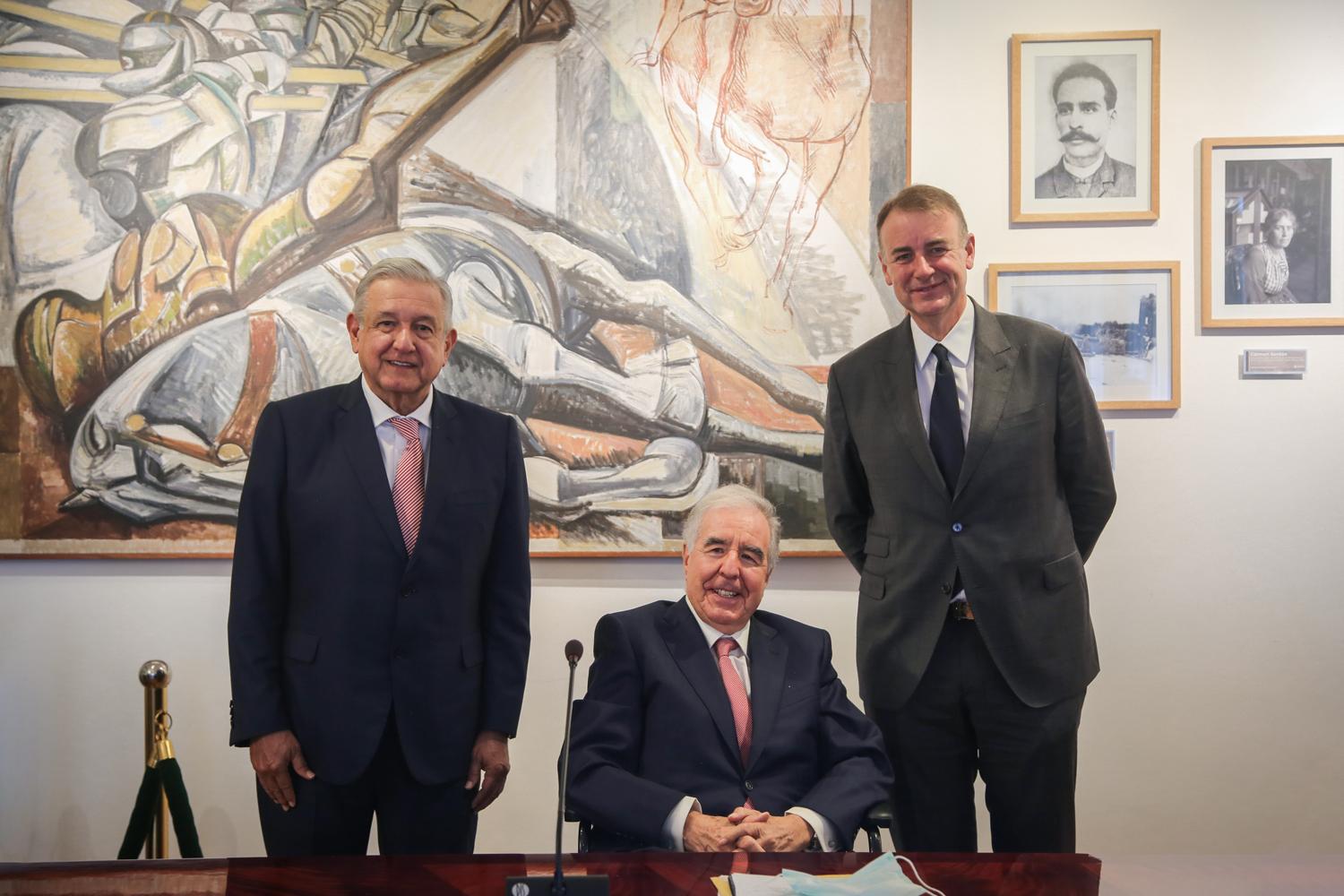AMLO se reúne con ejecutivos de ALTÁN Redes