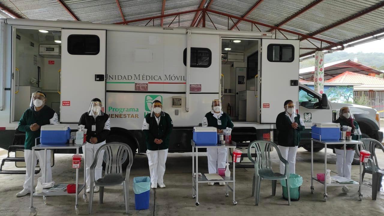 Vacunación contra Covid-19 / IMSS