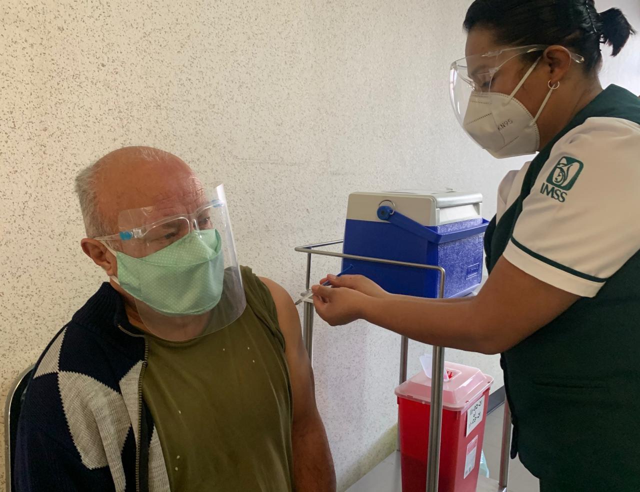SLP, Vacunación contra Covid-19 / IMSS
