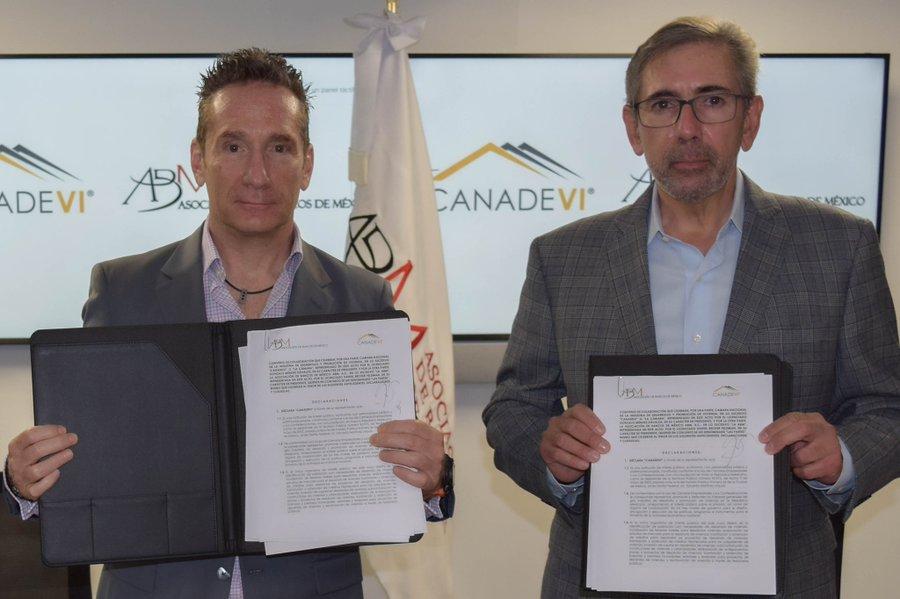 Daniel Becker Feldman, de ABM, y Gonzalo Méndez Dávalos, de Canadevi