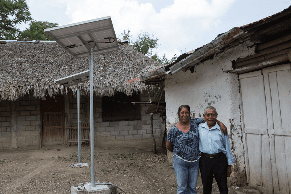 Sistema de energía solar fotovoltaica en comunidades de SLP / Iberdrola México