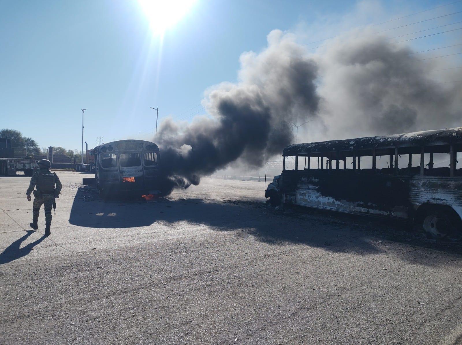 Bloqueos en carreteras de Sinaloa / @ELDEBATE