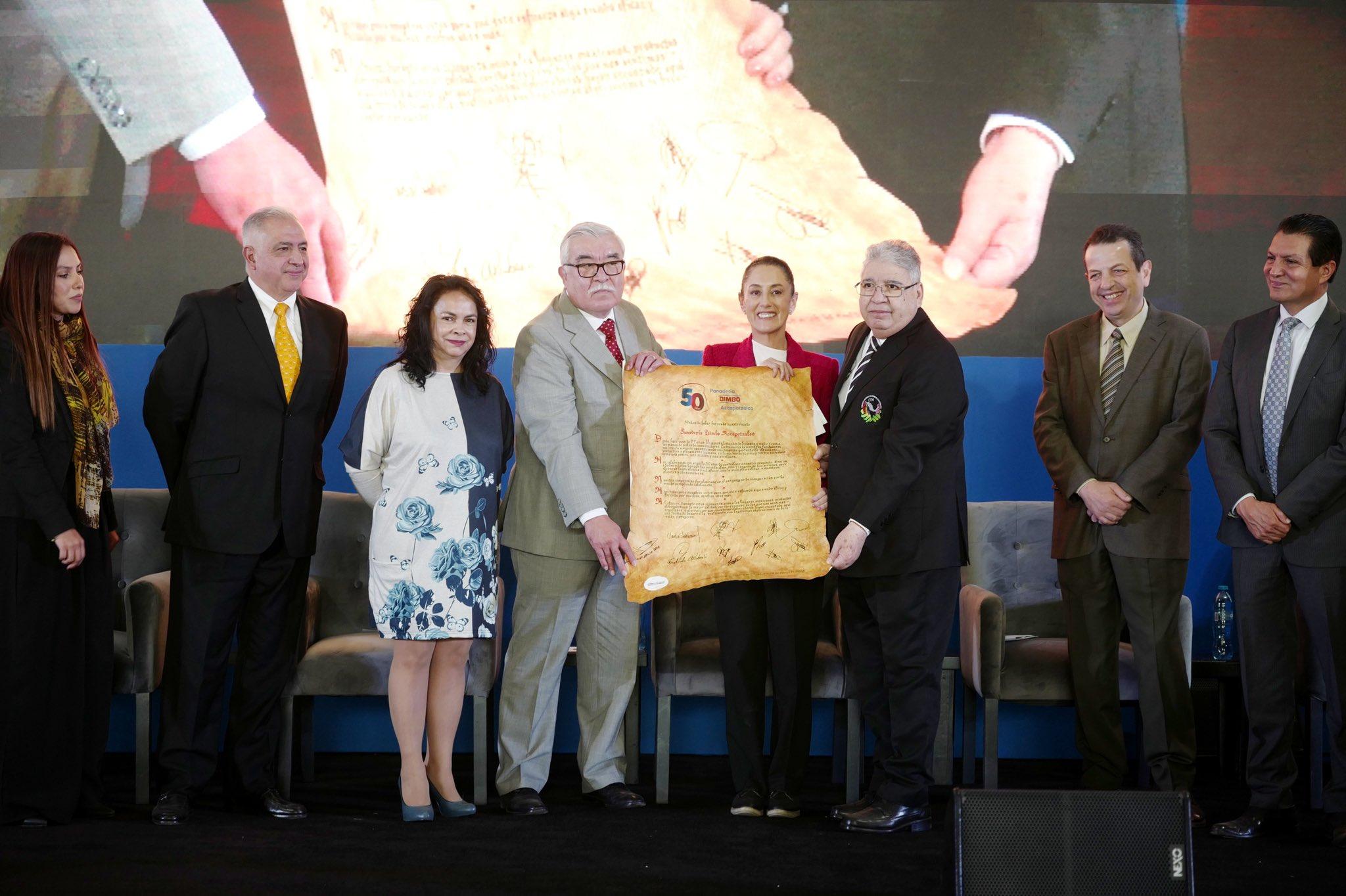 Claudia Sheinbaum en el 50 aniversario de la planta de Grupo Bimbo en Azcapotzalco / @Claudiashein