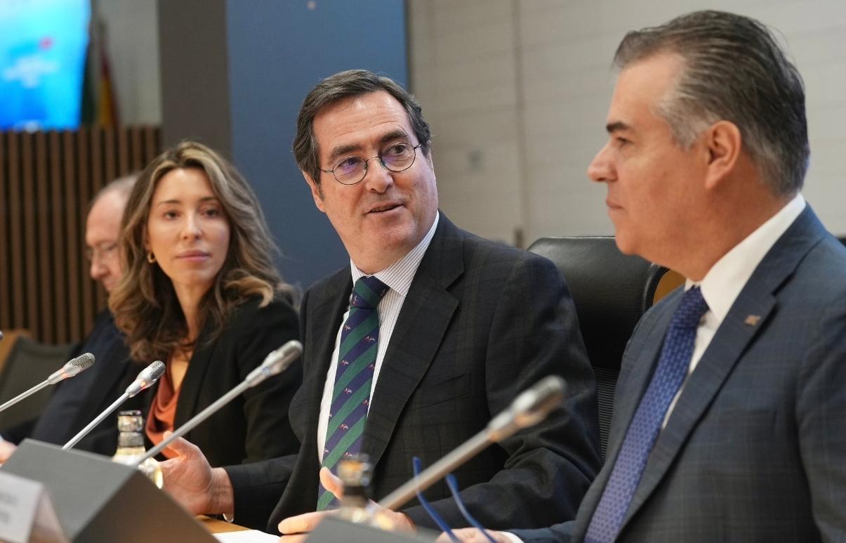 empresarios, CCE