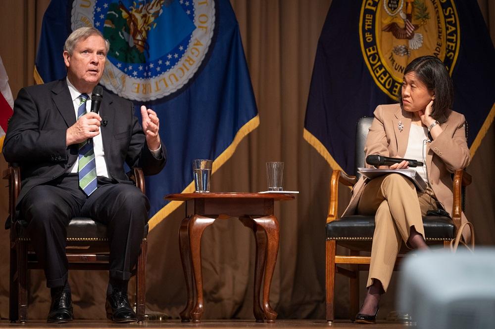 Tom Vilsack y Katherine Tai / @SecVilsack