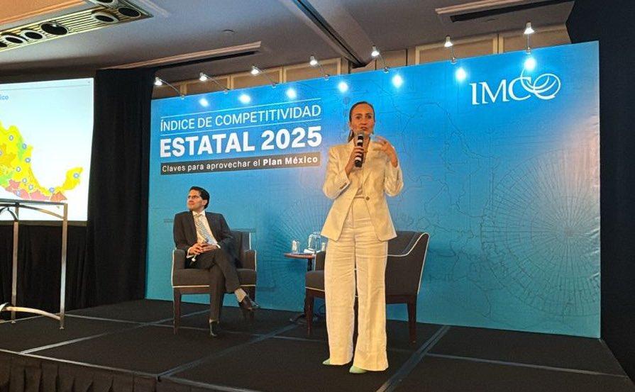 Valeria Moy / @imcomx