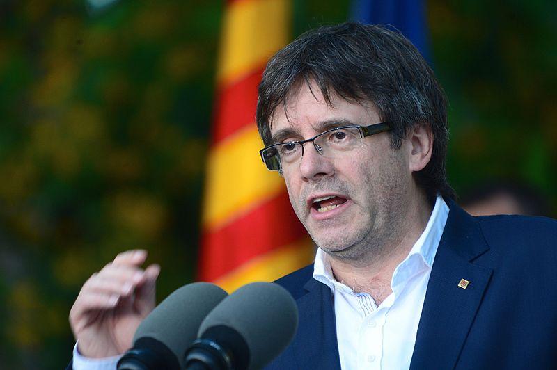 Autoridades alemanas otorgan libertad bajo fianza a Carles Puigdemont