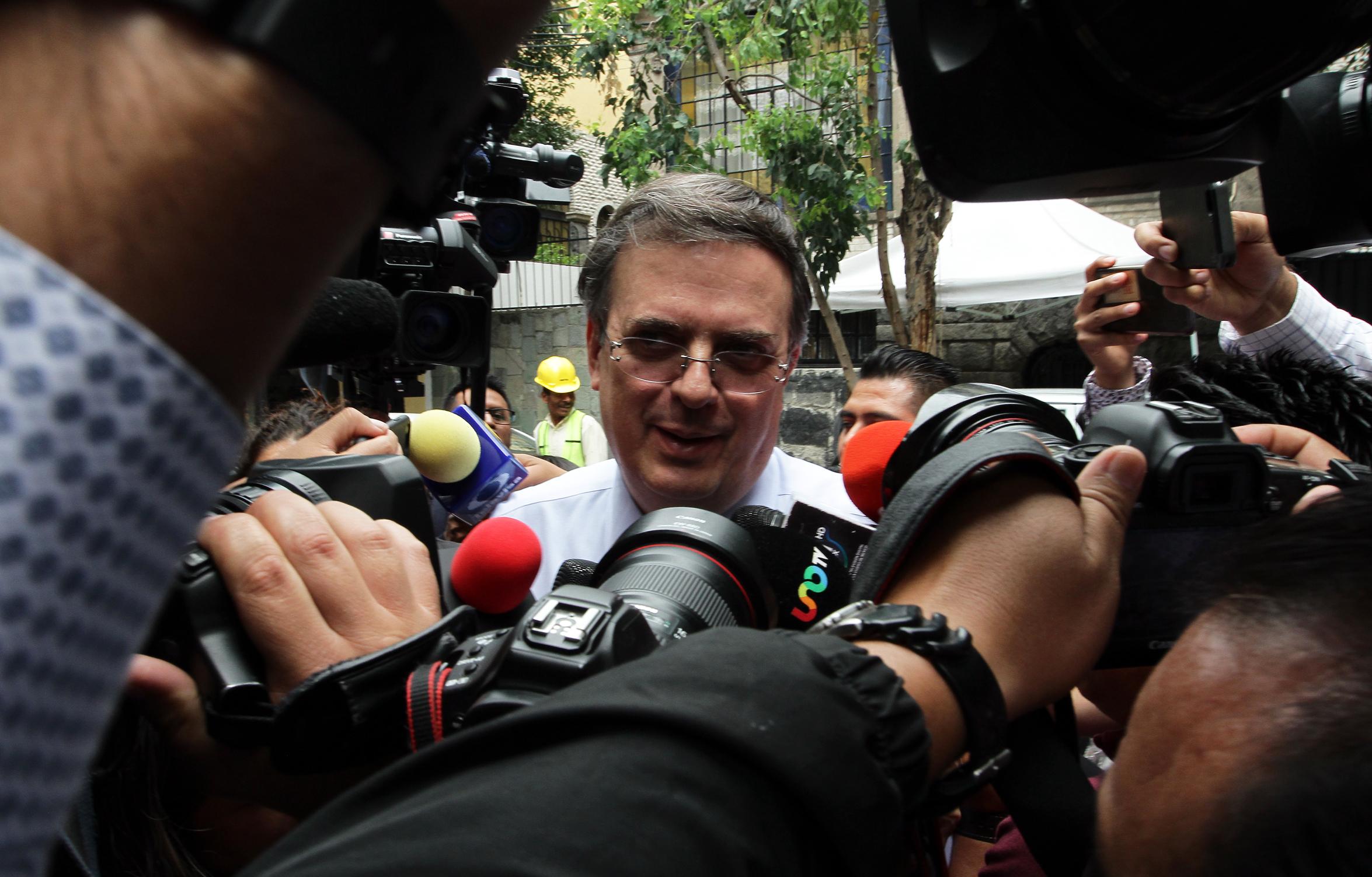Confirma Ebrard desaparición de ProMéxico; embajadores harán sus funciones