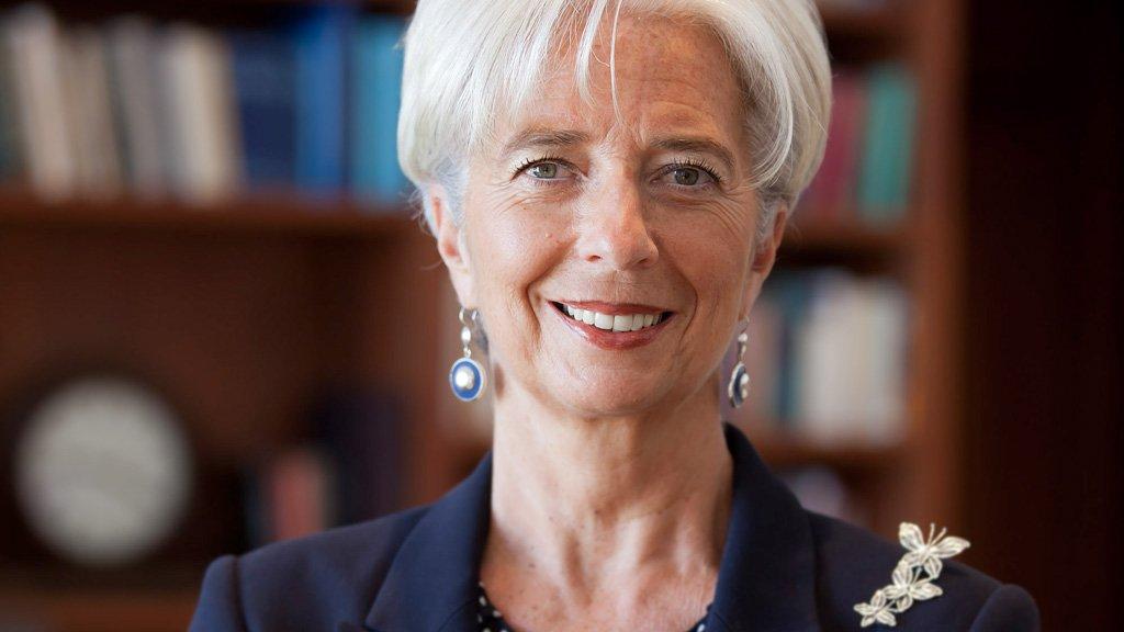 Aprueban eurodiputados nominación de Lagarde como presidenta del BCE