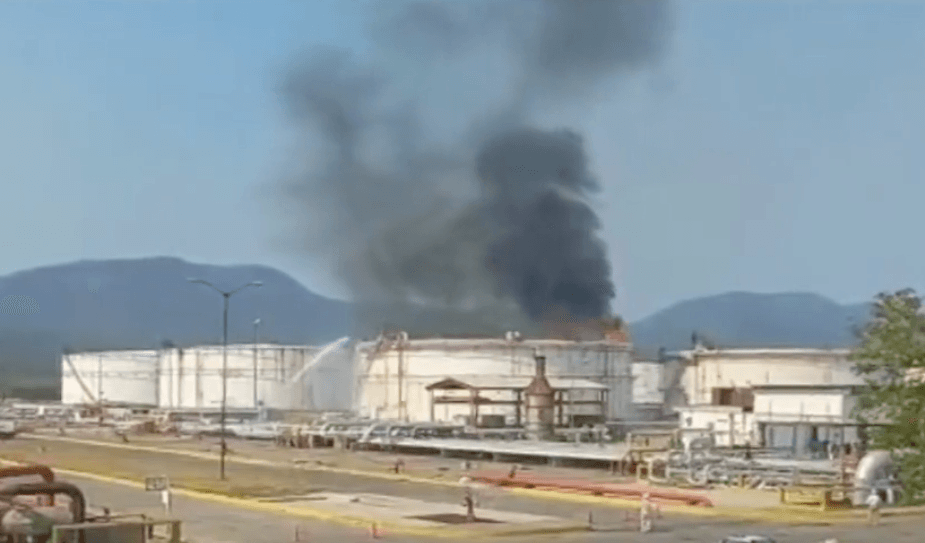 Incendio en la Refinería de Salina Cruz de Pemex
